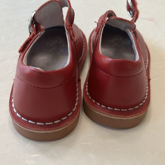 L’Amour Red Mary Jane’s with Daisy cut outs - Picture 5 of 6